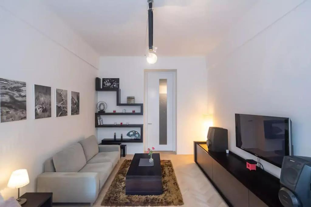 Luxury Apartment On Old Town Square Прага Экстерьер фото